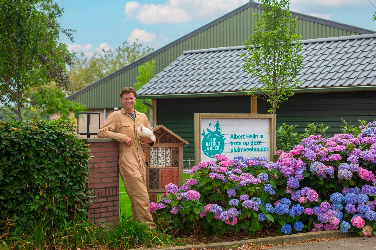Bord bij het erf: Albert Heijn is trots op deze pluimveehouder